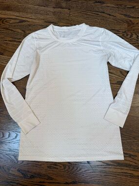 Zyia Active White long sleeve perforated nylon shirt size large